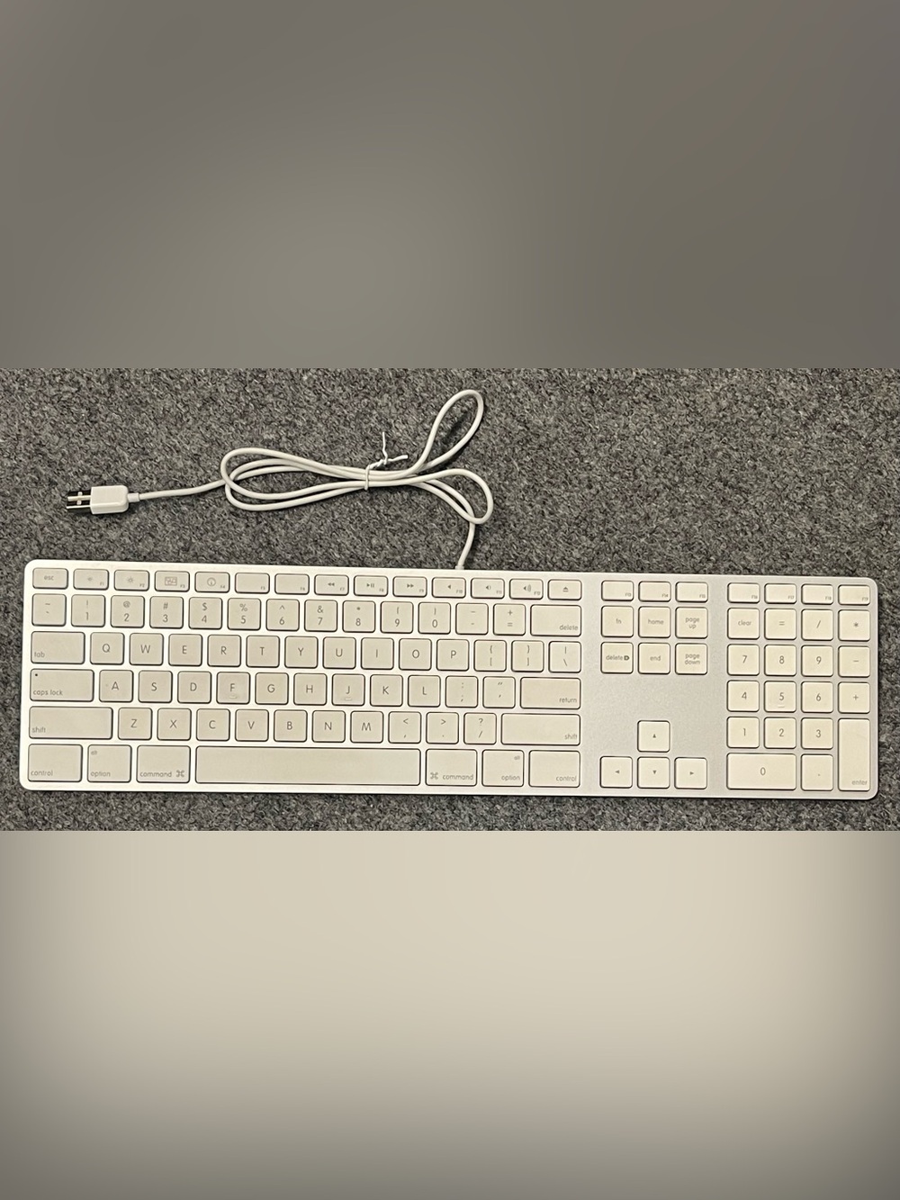 Apple Office Keyboard A1243 No. 2171 2 USB Ports